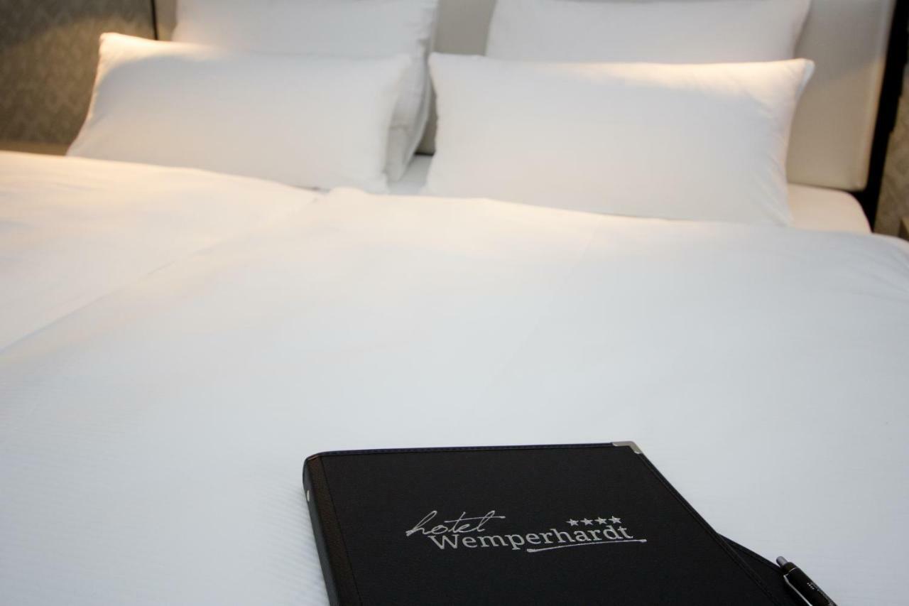 Hotel Wemperhardt Экстерьер фото