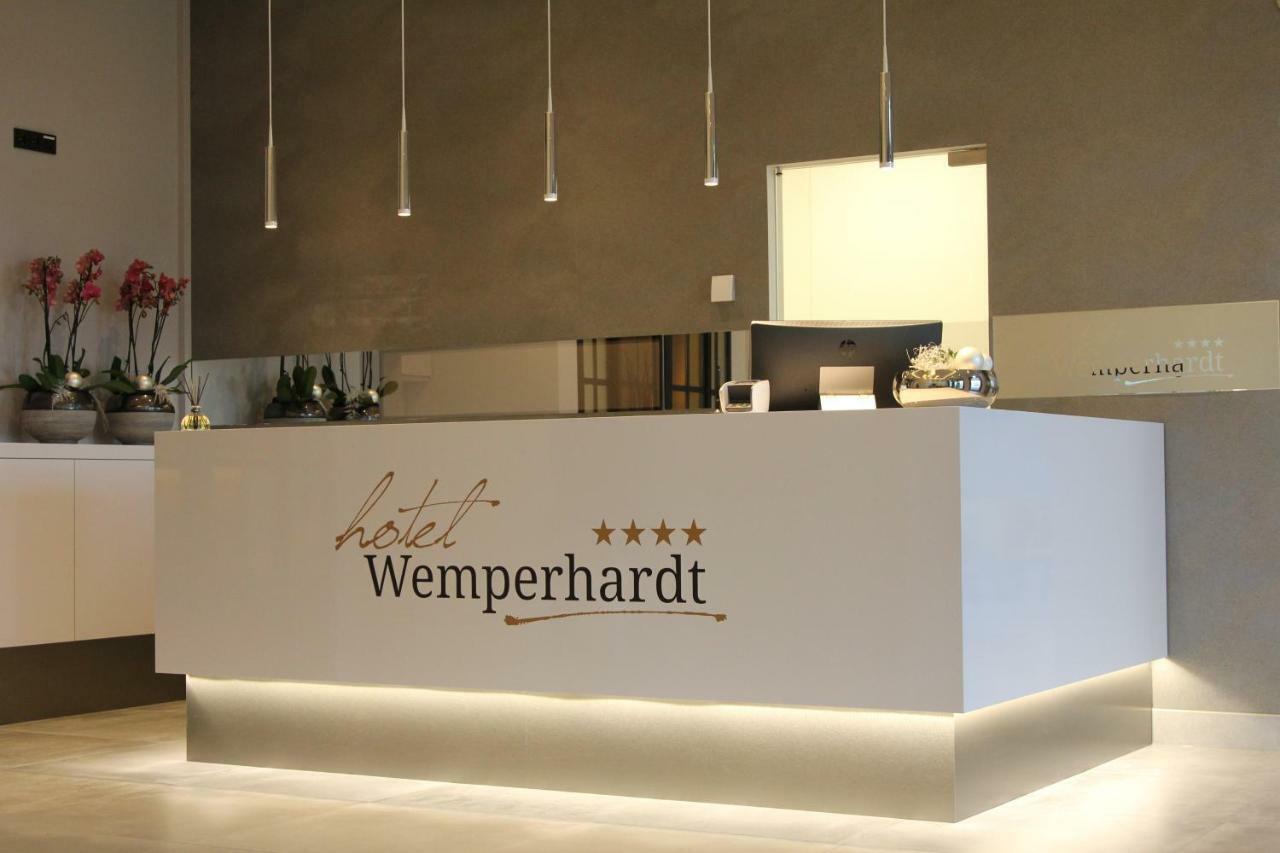 Hotel Wemperhardt Экстерьер фото